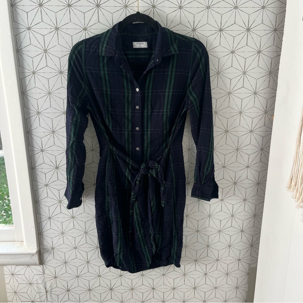 UNTUCKit Navy and Green Plaid Long Sleeve Shirt Dress
